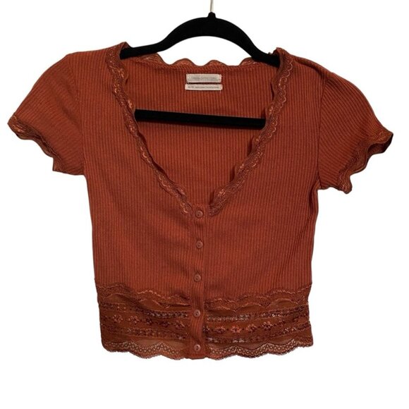 Urban Outfitters Rust Button-Up Lace Trim Top - Picture 1 of 6